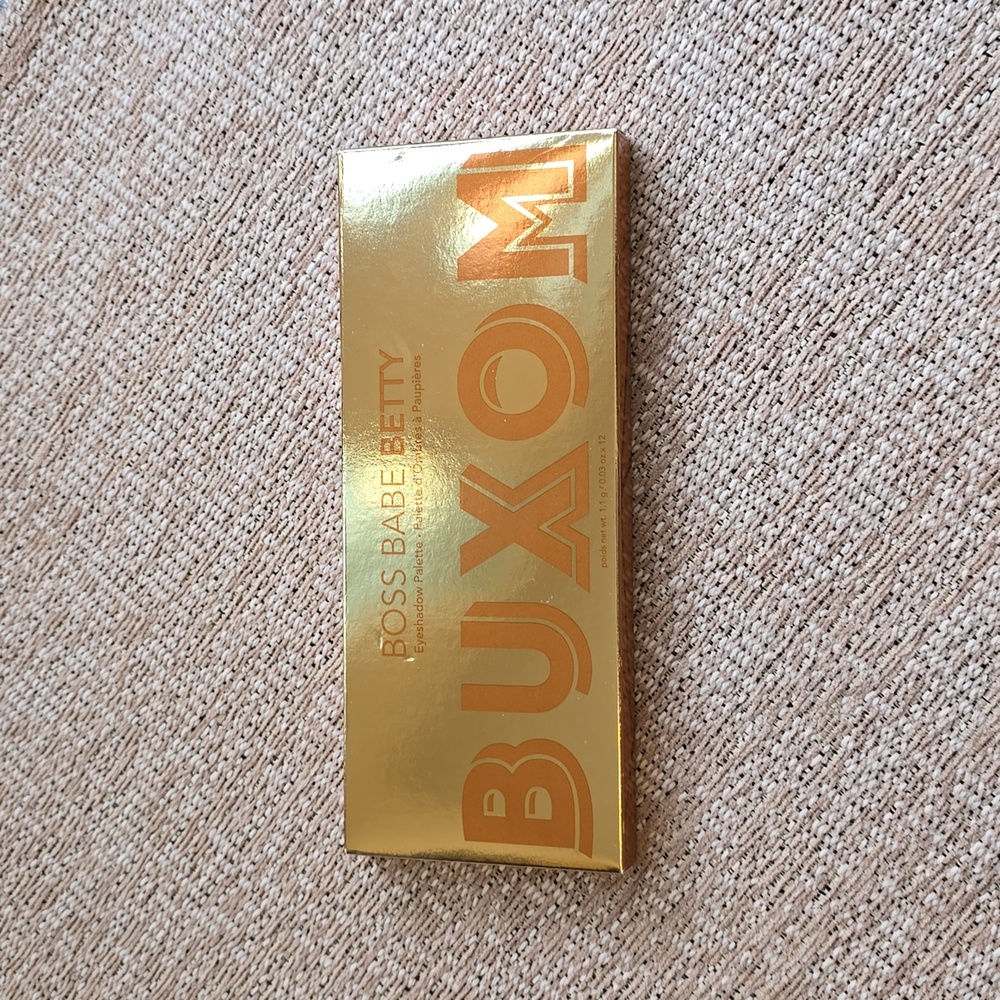 BUXOM Eyeshadow Palette  - Boss Babe Betty